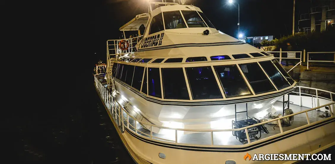 Fiesta en Barco Olivos, Buenos Aires