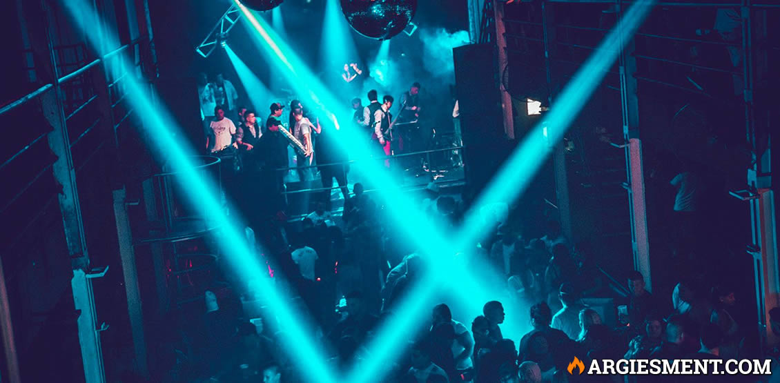Ir a bailar a Club Sudaka SDK para mayores de 30 en el Centro, Buenos Aires