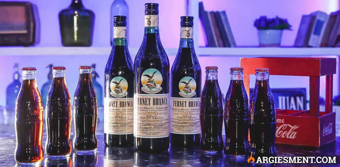 Top 10 tragos de Buenos Aires: Fernet Cola