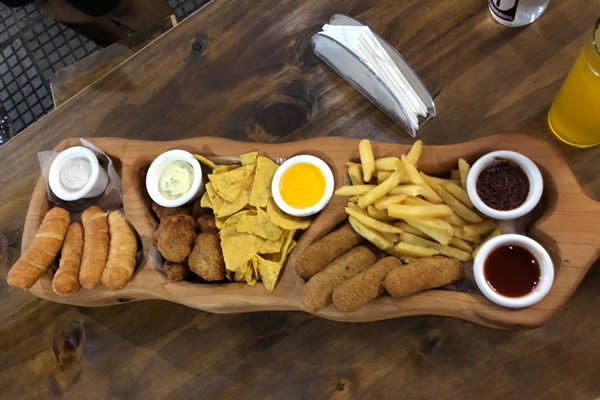 Wai Wai Resto Bar y Cervecería en Palermo Hollywood, Buenos Aires, Capital