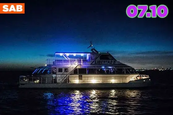 Fiesta en Barco de Olivos. Ir a bailar a un catamarán.