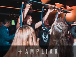 Fiesta Bar Tour Palermo Hollywood, Tour de bares y boliches