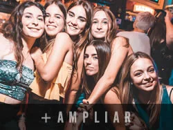 Fiesta Bar Tour Palermo Hollywood, Tour de bares y boliches