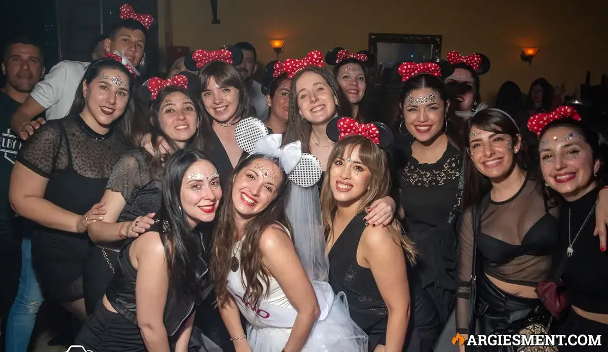 Ir a bailar a un bar boliche Palermo, Ciudad de Buenos Aires