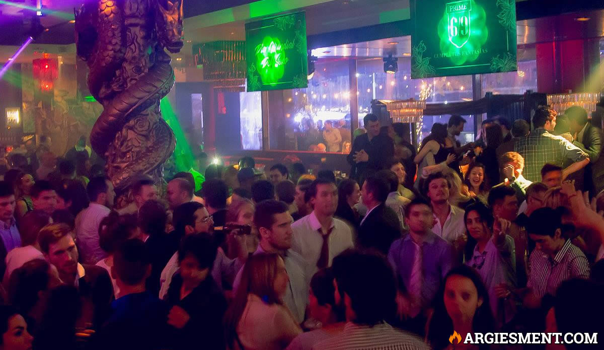 Free pass en Asia de Cuba After Office Puerto Madero, Ciudad de Buenos Aires