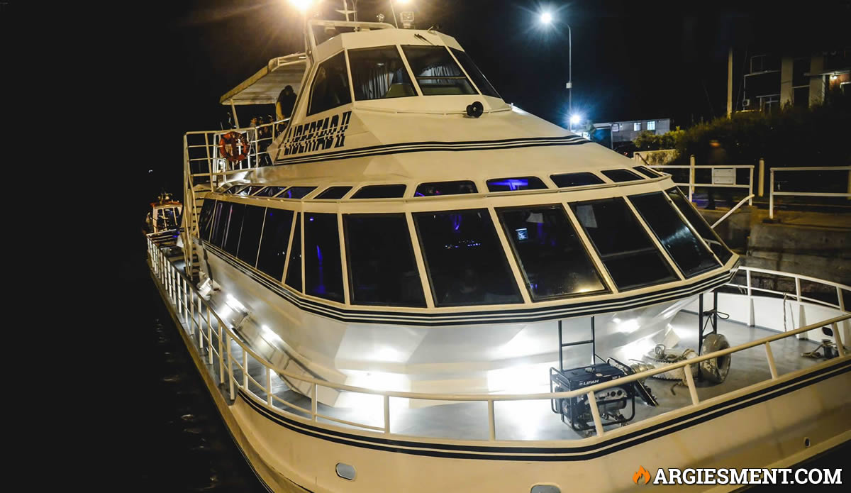 Ingreso con descuento y promos en Fiesta en Catamarán en Olivos