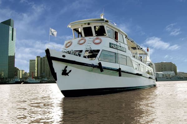 Ir a tomar y comer algo en Barco en Puerto Madero, Buenos Aires